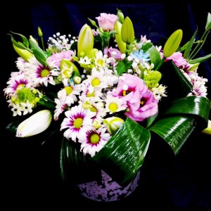 זר פרחים נמוך סגלגל 727