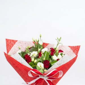 66 זר מעוצב ורדים וליזיאנטוס